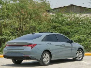 2021 هيونداي النترا SE