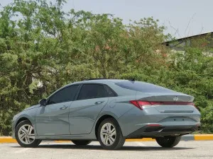 2021 هيونداي النترا SE
