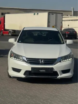 2013 هوندا أكورد EX