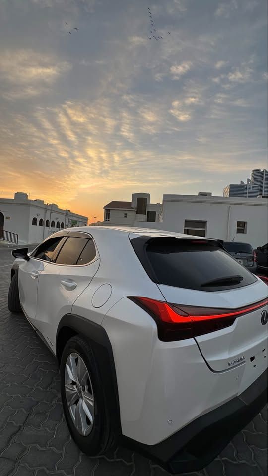 2018 لكزس UX - يو اكس UX 250h F Sport