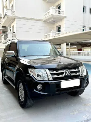 2014 ميتسوبيشي باجيرو GLS
