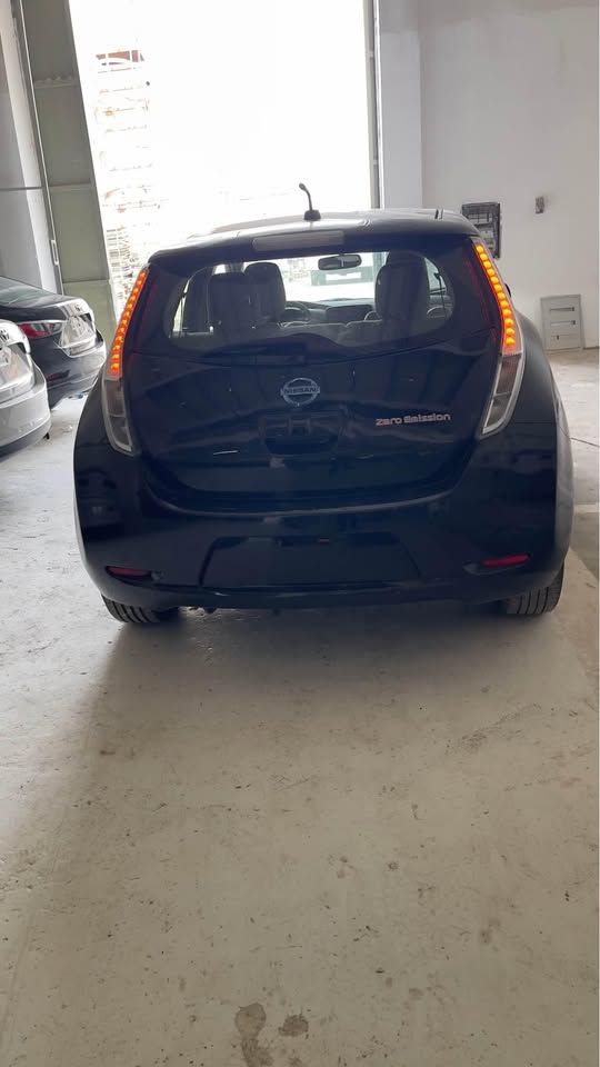 2012 Nissan Leaf SL Plus