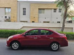 2018 Nissan Versa SR