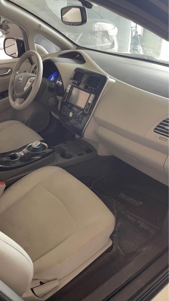 2012 Nissan Leaf SL Plus