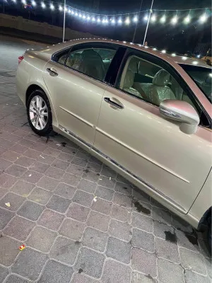 2011 لكزس ES - اي اس ES300h