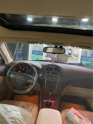 2011 لكزس ES - اي اس ES300h