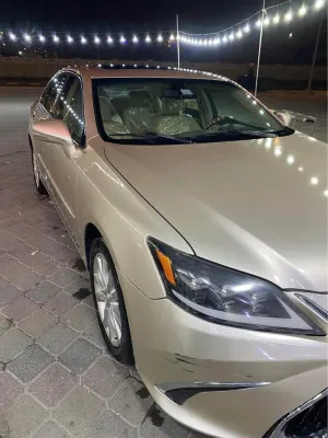 2011 لكزس ES - اي اس ES300h