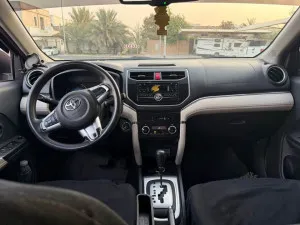 2019 تويوتا راش STD