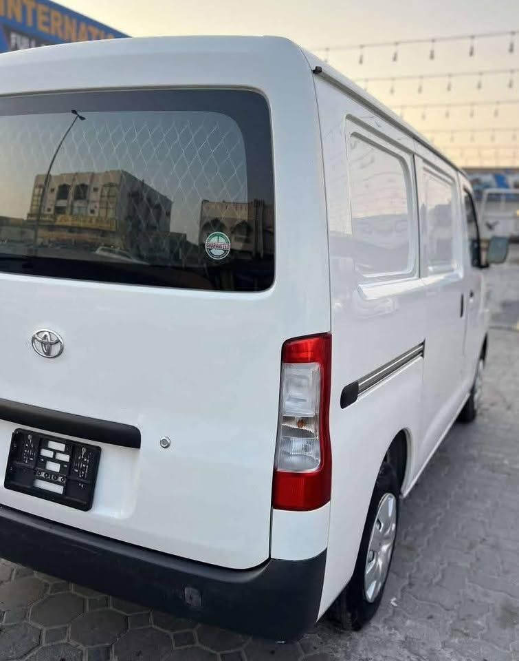 2023 تويوتا لايت ايس