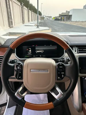 2018 لاند روفر رينج روفر HSE
