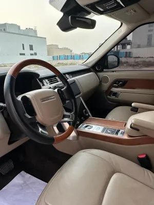 2018 لاند روفر رينج روفر HSE
