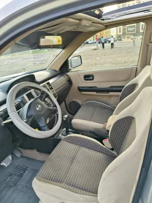 2009 نيسان اكس تريل SL