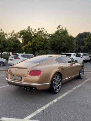 2016 بنتلي كونتيننتال GT W12