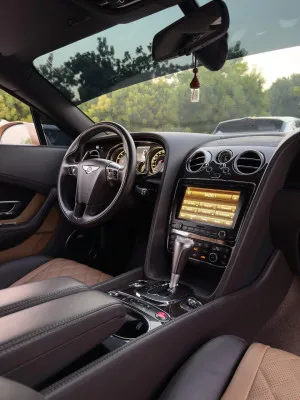 2016 بنتلي كونتيننتال GT W12