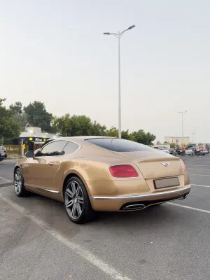 2016 بنتلي كونتيننتال GT W12