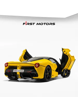 2017 فيراري لا فيراري LaFerrari APERTA