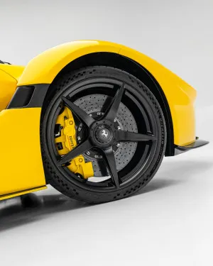 2017 فيراري لا فيراري LaFerrari APERTA
