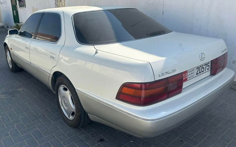 1993 لكزس آل آس ٤٠٠