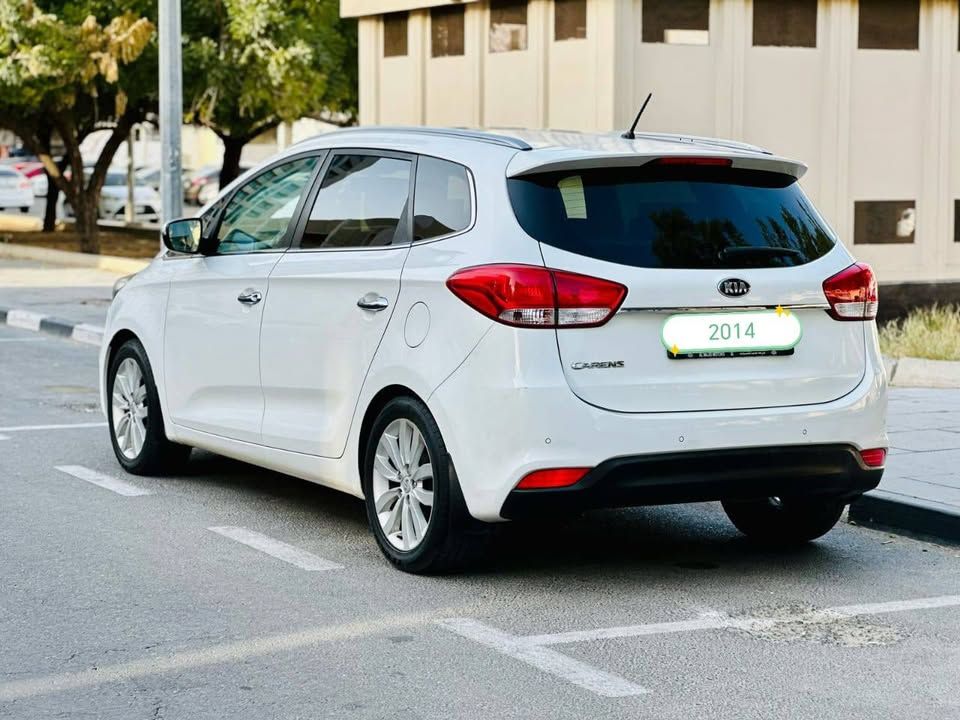 2014 Kia Carens Luxury Plus