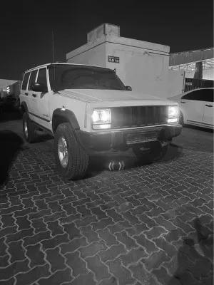 1998 جييب شيروكي Specs