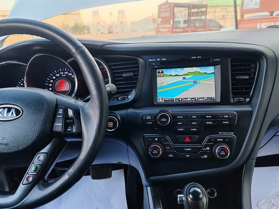 2011 Kia K5 GT