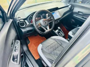 2017 Nissan KICKS S