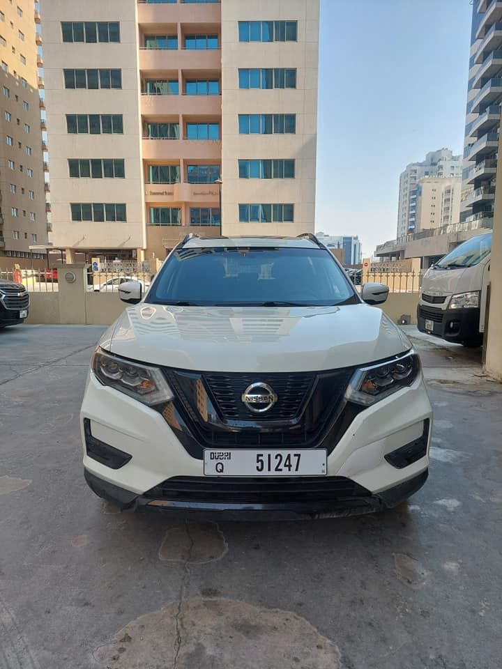 2017 نيسان روج SV