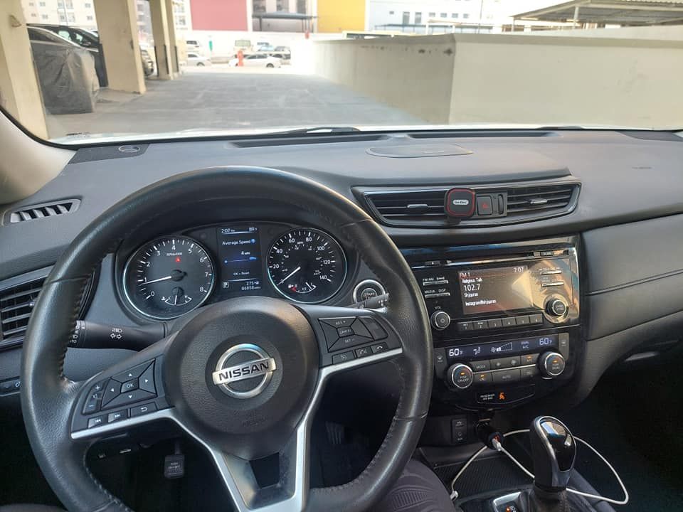 2017 نيسان روج SV