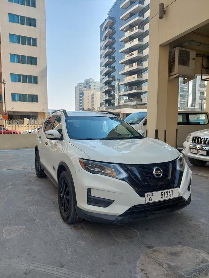 2017 نيسان روج SV