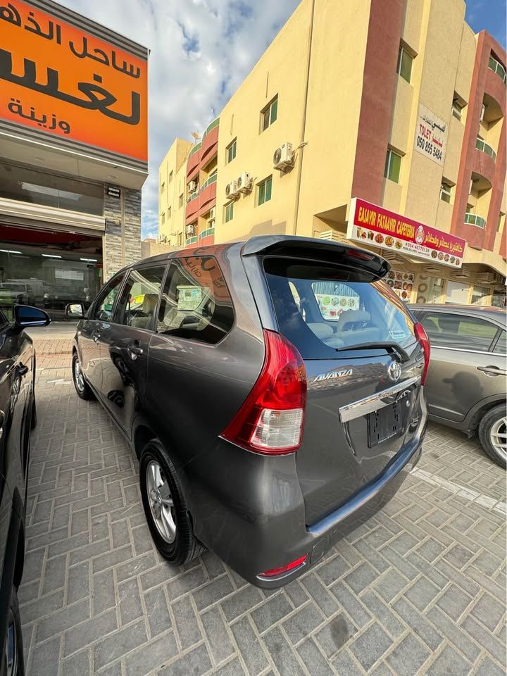 2015 Toyota Innova 2.7 GX 8 ST