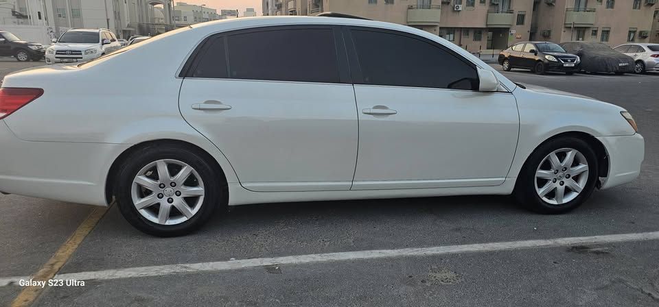 2005 تويوتا افالون Exclusive