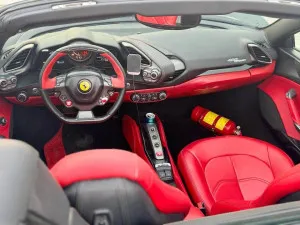 2018 فيراري 488 Spider