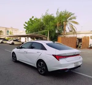 2022 Hyundai Elentra SE