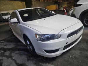2011 ميتسوبيشي لانسر EX