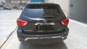 2017 نيسان باثفايندر SL
