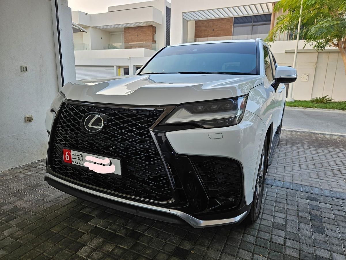 2022 لكزس ال اكس ٦٠٠ F-Sport
