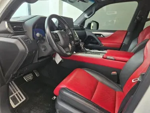 2022 لكزس ال اكس ٦٠٠ F-Sport