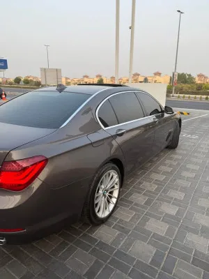 2013 بي أم دابليو الفئة - 7 730i