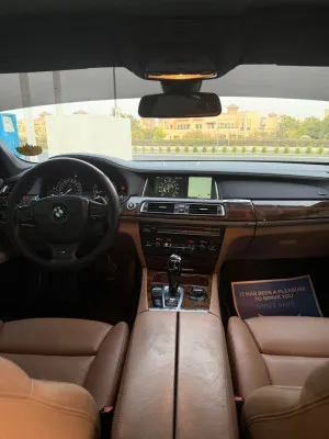2013 بي أم دابليو الفئة - 7 730i