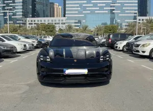 2022 بورش تايكون GTS