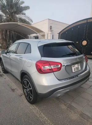 2016 مرسيدس-بنز GLA - جي ال اي GLA250