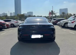 2022 بورش تايكون GTS