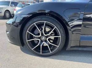 2022 بورش تايكون GTS