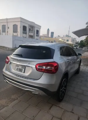 2016 مرسيدس-بنز GLA - جي ال اي GLA250