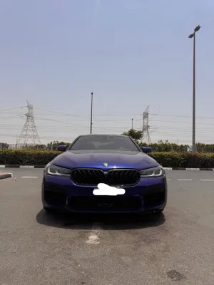 2022 بي أم دابليو ام ٥ Standard
