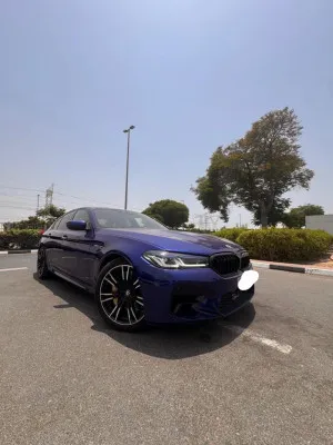 2022 بي أم دابليو ام ٥ Standard