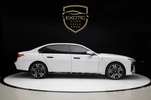 2023 بي أم دابليو الفئة - 7 740i