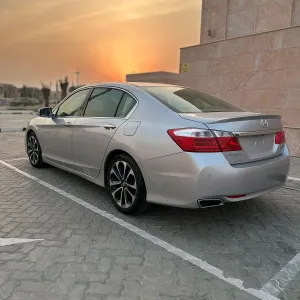2015 هوندا أكورد EX-L