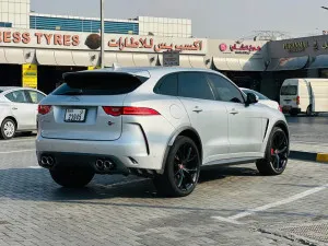 2019 جاكوار اف بيس Prestige