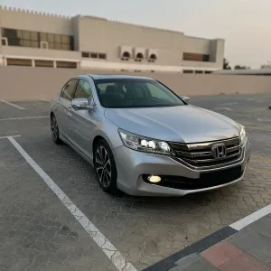 2015 هوندا أكورد EX-L
